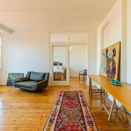 Apartment Eclectic Near Galata Tower In Beyoglu Istanbul
