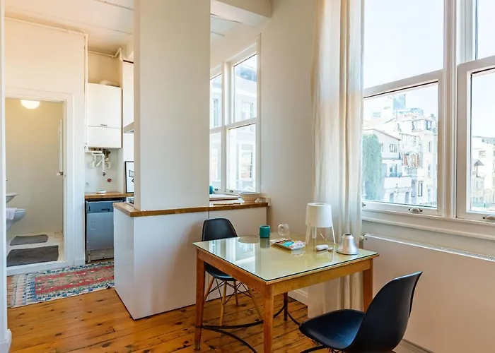 Apartment Eclectic Near Galata Tower In Beyoglu Istanbul